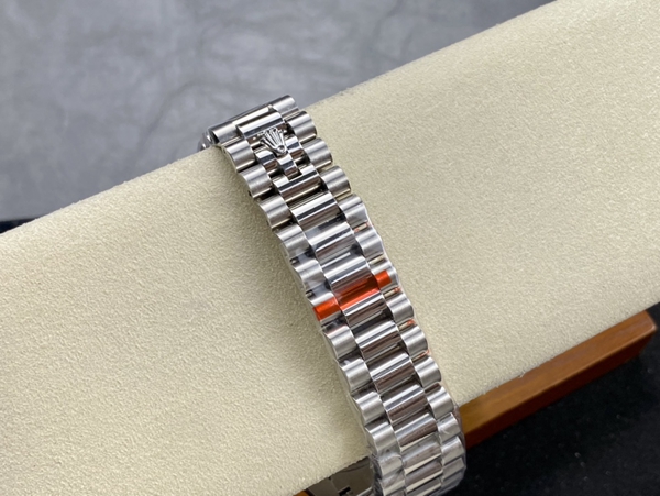 激安ロレックス着用イメージ